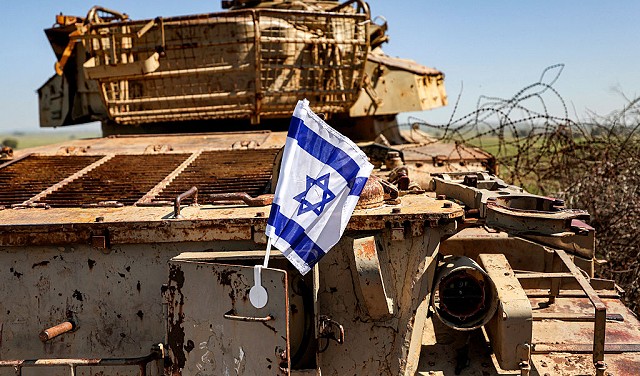 بعد انقشاع لعنة العقد الثامن هناك من يُشَكّك بتَجاوزِها الـ 100